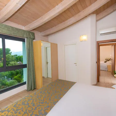 Acapulco Hotel 4*