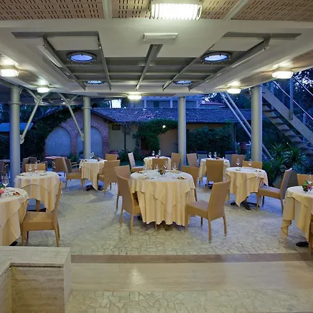 Acapulco Hotel