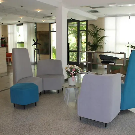 Otel Acapulco 4*