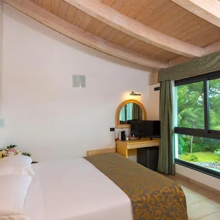 Acapulco Hotel 4*